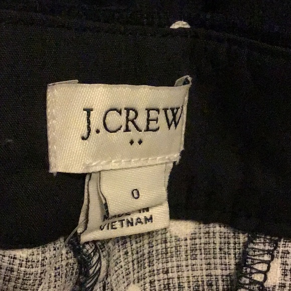 NWT! J.Crew Polka Dot shorts, Size 0 - Picture 4 of 4